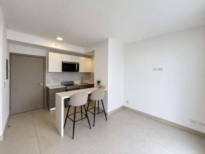 ALQUILER DE APARTAMENTO EN SKYHOUSE PASO ANCHO  - Imagen 6