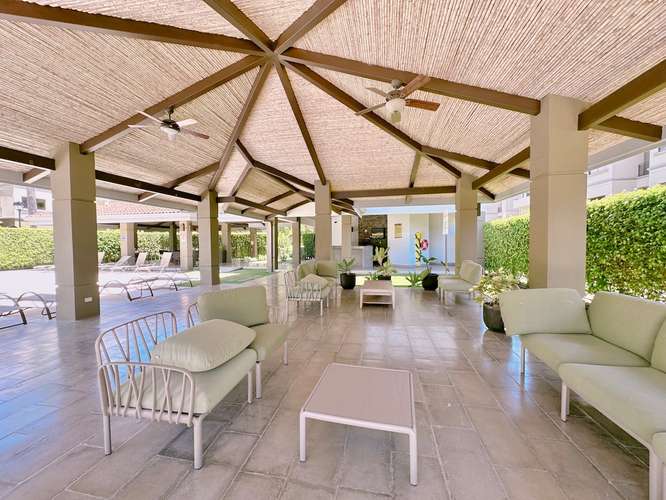 Apartamento Amueblado de 1 Habitación en Pozos de Santa Ana con Balcón y Piscina