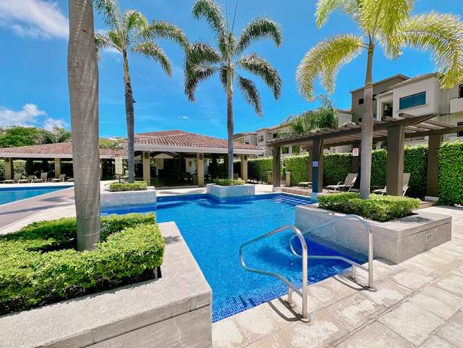Apartamento Amueblado de 1 Habitación en Pozos de Santa Ana con Balcón y Piscina