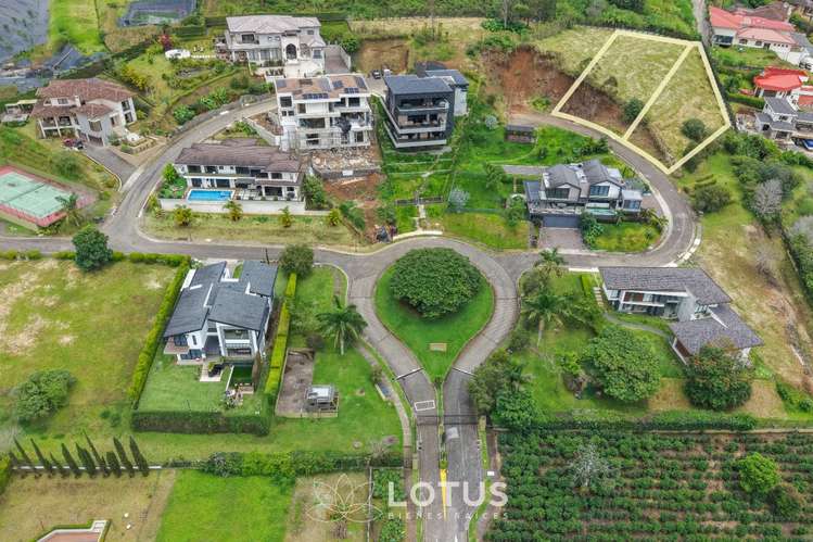 Terreno en Venta en Colinas de Montealegre, Curridabat — 1.204 m², Cód. AJ007 - Imagen 2