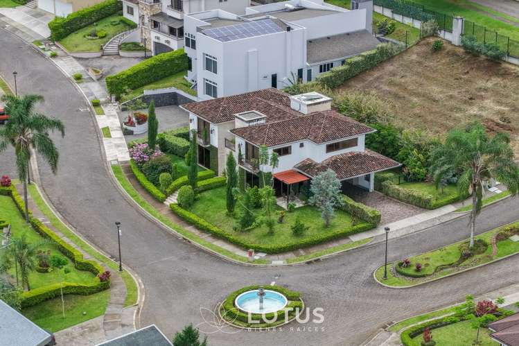 Casa en Venta en Colinas de Montealegre, Curridabat — 3 hab., Cód. AJ040 - Imagen 3