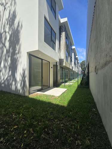 CASA EN ALQUILER EN CONDOMINIO EN LINDORA SANTANA - Imagen 9