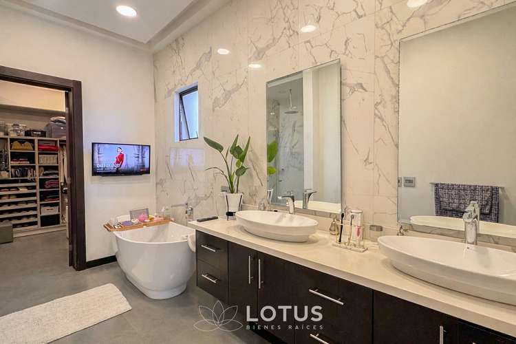 Casa en Venta en Colinas de Montealegre, Curridabat — 3 hab., como nueva, Cód. AJ090 - Imagen 17