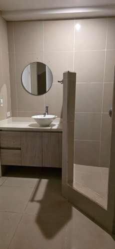 Apartamento en alquiler en Bello Horizonte, Escazú: 2 habitaciones, balcón y seguridad 24 horas. - Imagen 7
