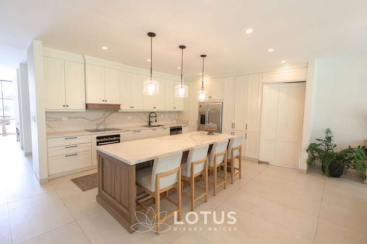 Casa en Venta en Condominio El Herrán, Curridabat — 5 hab., Cód. AJ036 - Imagen 7