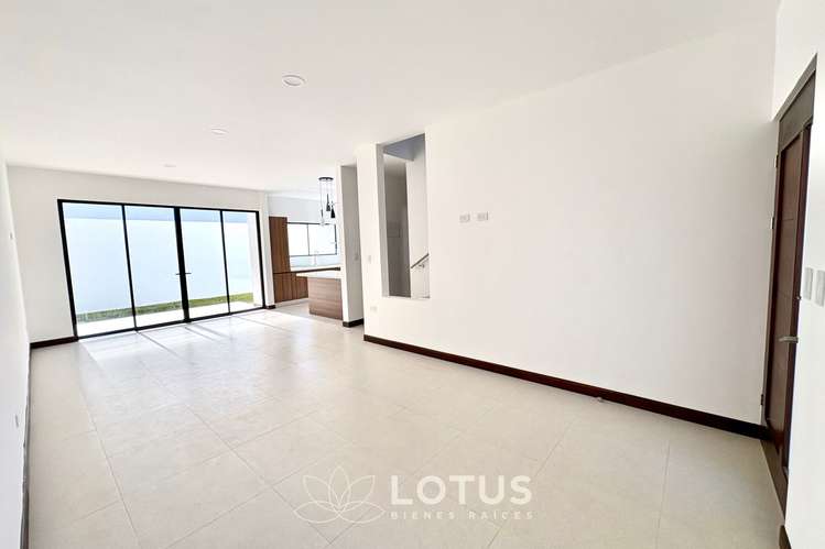 Casa en Venta en Condominio Distrito San Juan, Tres Ríos — 4 hab., para estrenar, Cód. AJ092 - Imagen 2