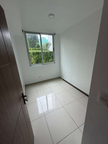 SAN JOSÉ-TIBÁS CONDOMINIO BAMBÚ RIVERA -PRIMERA PLANTA CON JARDIN. PET FRIENDLY - Imagen 4