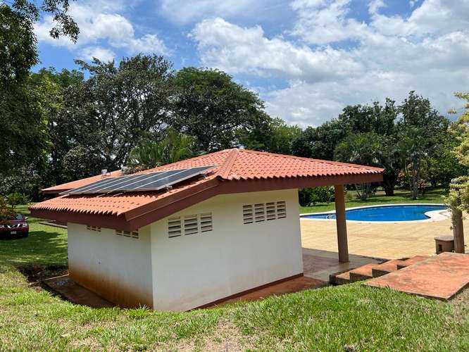 Venta de finca en Turrubares – Producción Agrícola, Casas y Piscina - Imagen 14
