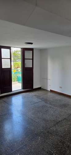 Apartamento en Alquiler de 3 habitaciones en Bello Horizonte, Escazú: balcón, vista a las montañas y excelente ubicación - Imagen 8