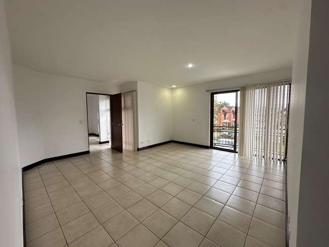 Alquiler de Casa en Condominio en Trejos Montealegre - Imagen 12