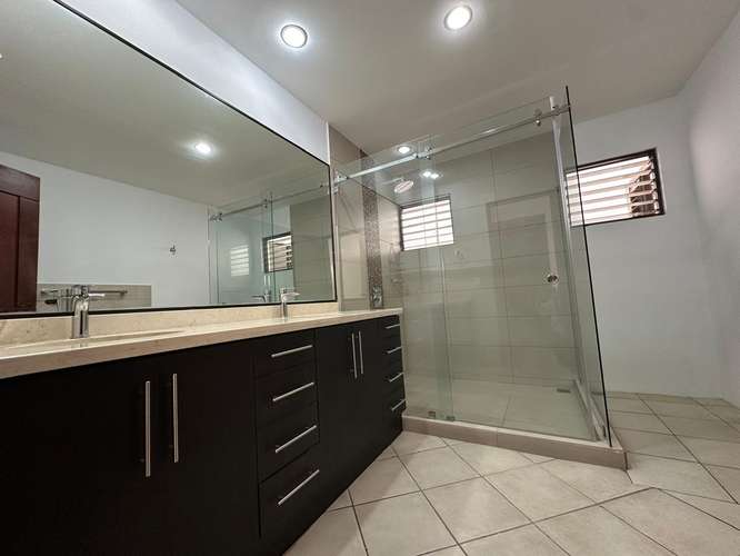 Alquiler de Casa en Condominio en Trejos Montealegre - Imagen 14