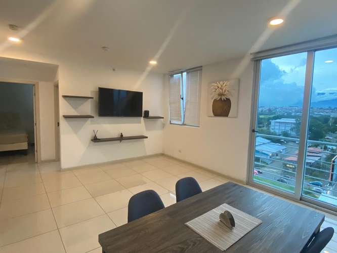 Alquiler de apartamento semiamueblado - Imagen 4