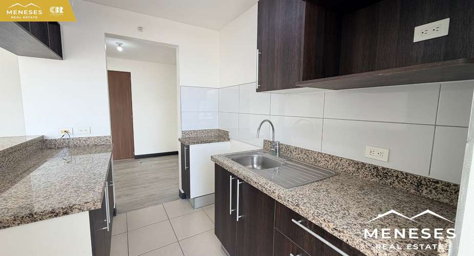 Venta Apartamento en Condominio Bellavista, Ulloa Heredia: 2 dormitorios, balcón y vistas a las montañas - Imagen 3
