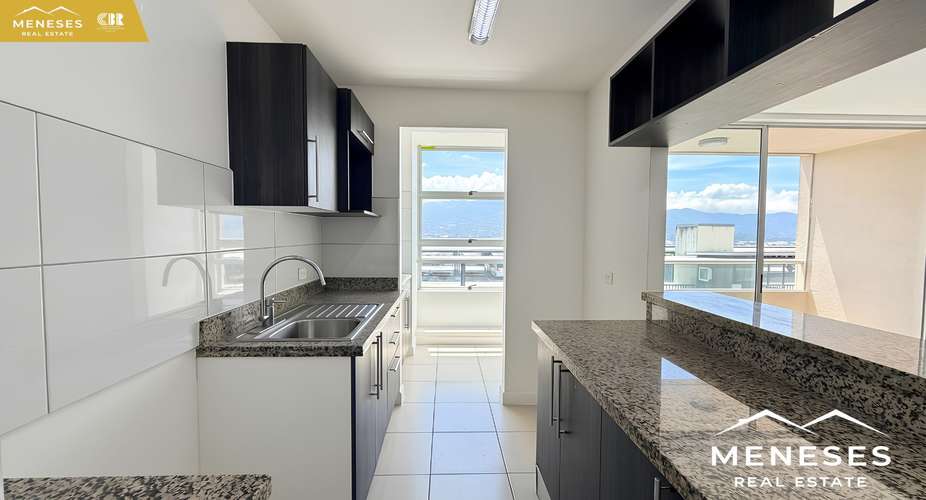 Venta Apartamento en Condominio Bellavista, Ulloa Heredia: 2 dormitorios, balcón y vistas a las montañas - Imagen 4