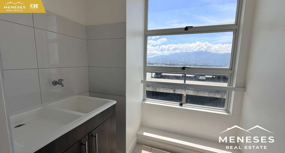 Venta Apartamento en Condominio Bellavista, Ulloa Heredia: 2 dormitorios, balcón y vistas a las montañas - Imagen 5