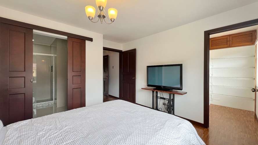 Alquiler casa Escazú 2 hab, walk-in closet y A/C | Bello Horizonte - Imagen 9