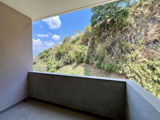 Bosques del Café, full amueblado, hermoso-lujoso-amplio, 3 hab, 2.5 baños, A/C, 2 balcones. - Imagen 13