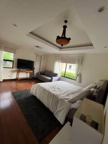 20994 - Casa en alquiler en Cerro Alto, Escazú | 3 habitaciones, jardín y seguridad 24/7 - Imagen 7