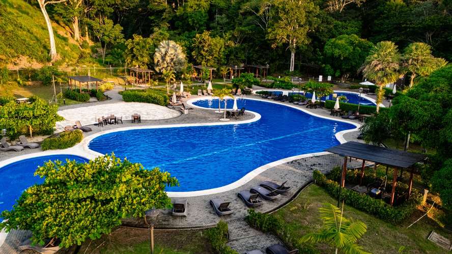 Estrena hermosa casa con piscina privada y linea blanca en condominio privado - Imagen 18