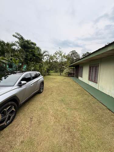 Casa De 4 Habitaciones Con Terreno De 6.000 M² En Cerro Cortés