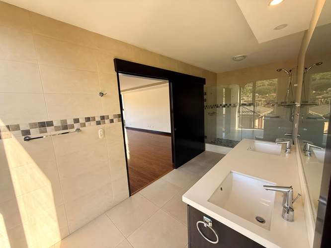 Apartamento en Bello Horizonte | 220 m² | Vista a la Montaña - Imagen 8