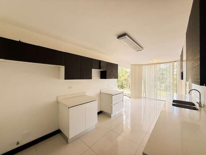 Apartamento en Bello Horizonte | 220 m² | Vista a la Montaña - Imagen 13