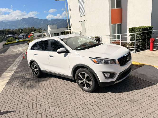 Kia Sorento full 2016, 4x2, Traspado incluido
