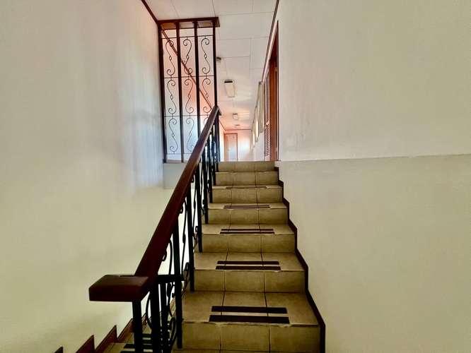 Alquiler de Casa para Oficinas o Comercio en Rohrmoser | 615 m² | 6 Parqueos | Cerca de Plaza Mayor - Imagen 11