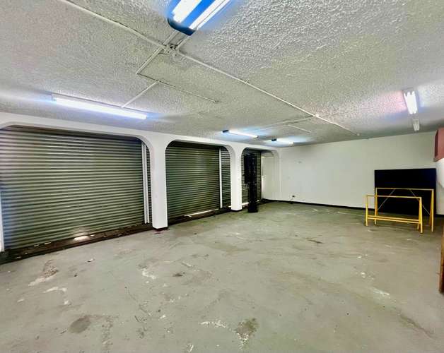 Alquiler de Casa para Oficinas o Comercio en Rohrmoser | 615 m² | 6 Parqueos | Cerca de Plaza Mayor - Imagen 18