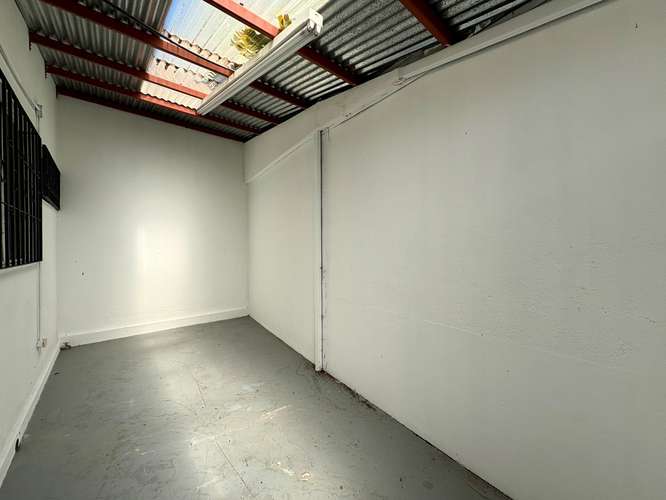 Alquiler de Casa para Oficinas o Comercio en Rohrmoser | 615 m² | 6 Parqueos | Cerca de Plaza Mayor - Imagen 10