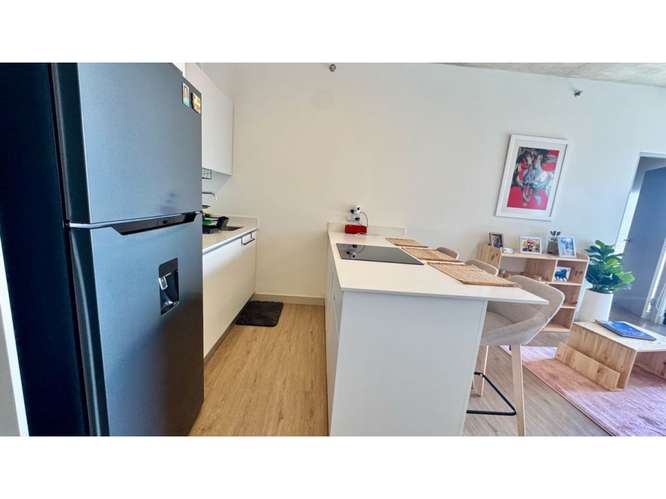 SECRT Escalante Piso 23 | Apartamento Full Amoblado con Vista - Imagen 4