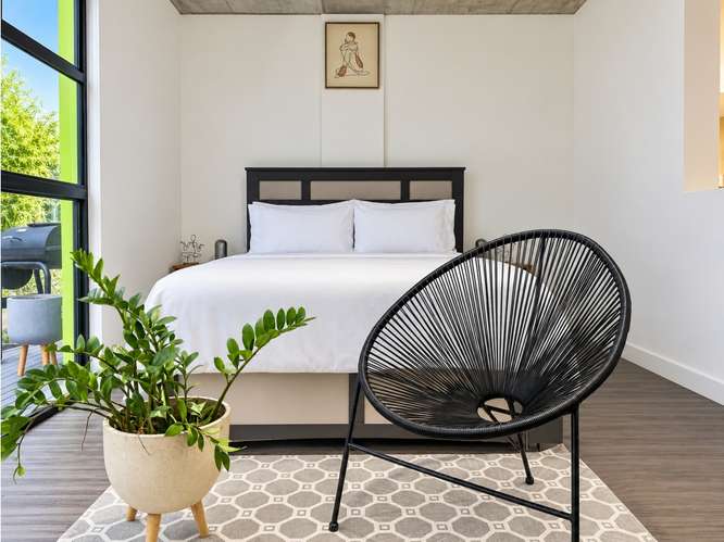 Alquiler de apartamento con jardín privado, céntrico - Imagen 10