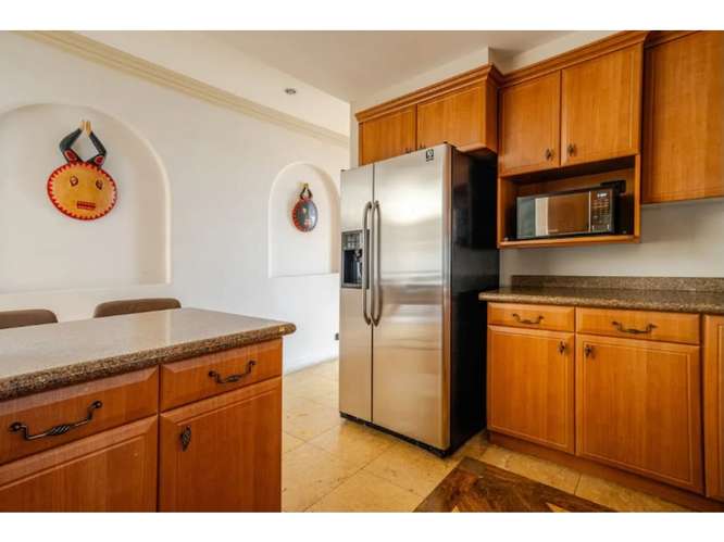 Apartamento amueblado a pasos de Avenida Escazú - Imagen 9