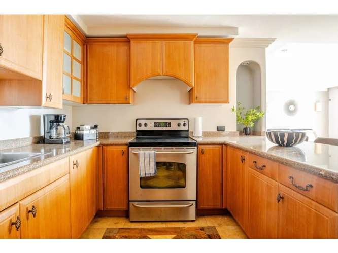 Apartamento amueblado a pasos de Avenida Escazú - Imagen 8