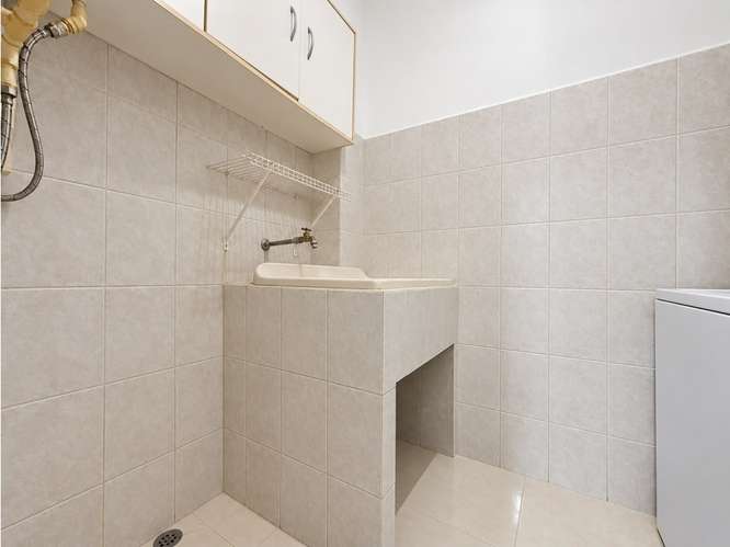 Apartamento amueblado con excelente ubicación, Escazú. - Imagen 8