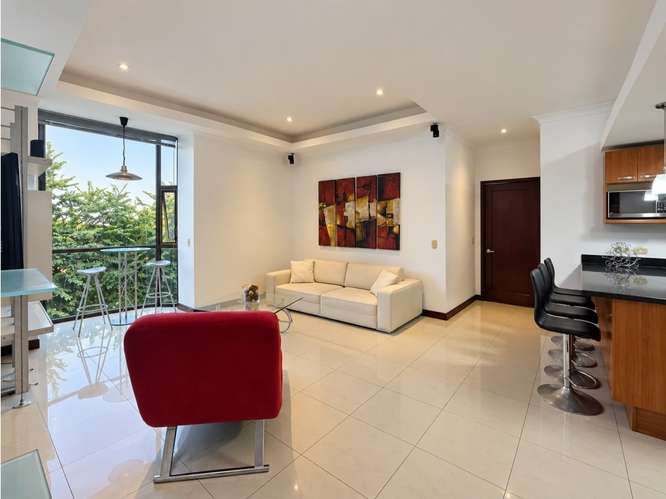 Apartamento amueblado con excelente ubicación, Escazú. - Imagen 2