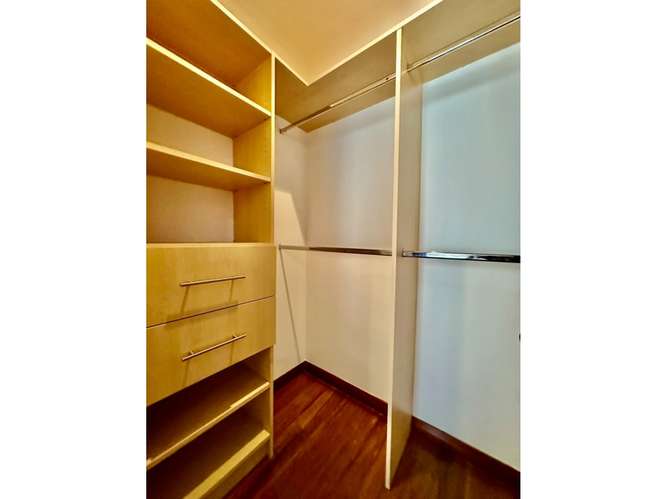 Amplio apartamento amueblado en Bello Horizonte - Imagen 16