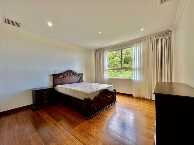 Amplio apartamento amueblado en Bello Horizonte - Imagen 18