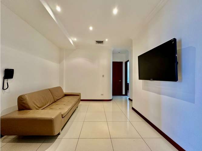 Amplio apartamento amueblado en Bello Horizonte - Imagen 8