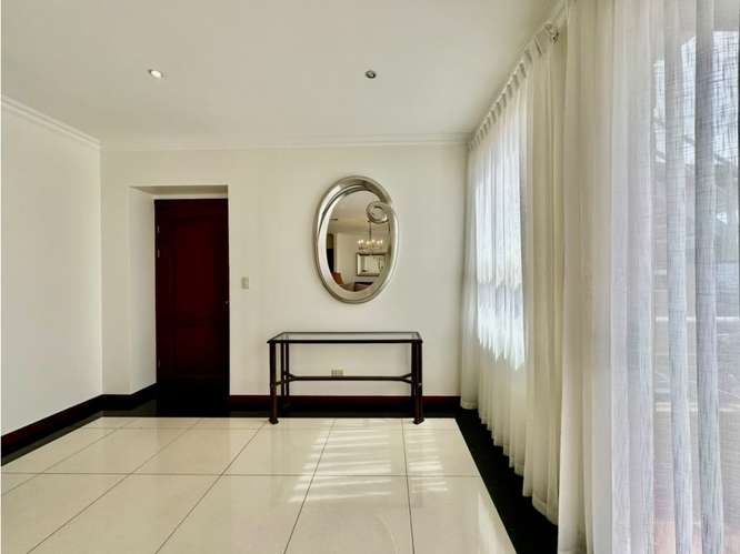 Amplio apartamento amueblado en Bello Horizonte - Imagen 6