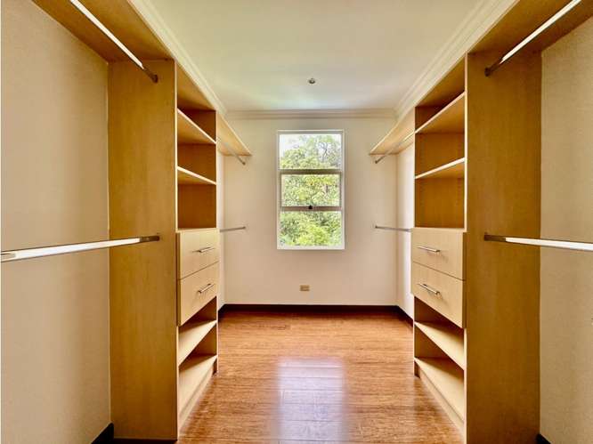 Amplio apartamento amueblado en Bello Horizonte - Imagen 12