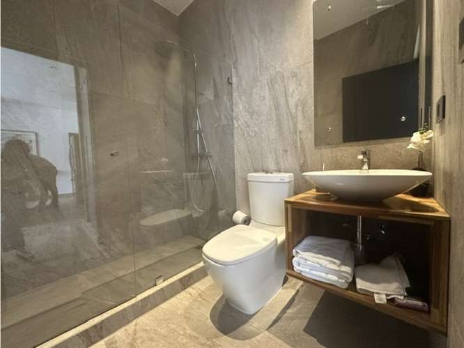 APARTAMENTO AMOBLADO DE LUJO EN ROHRMOSER - Imagen 7