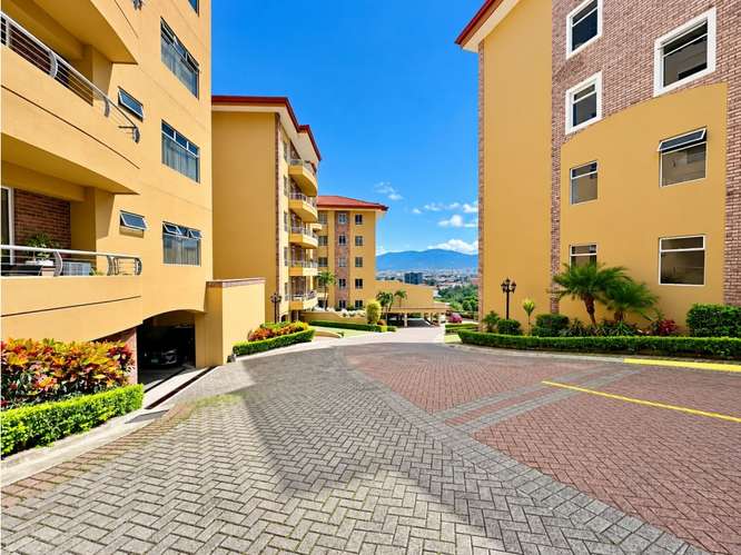 Iluminado y amplio apartamento amueblado en Bello Horizonte - Imagen 13