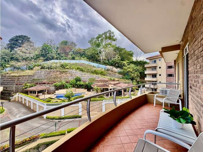Iluminado y amplio apartamento amueblado en Bello Horizonte - Imagen 3