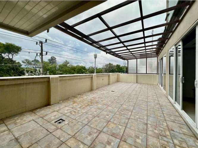 Elegante apartamento de 3 habitaciones, La Sabana (sin muebles) - Imagen 10