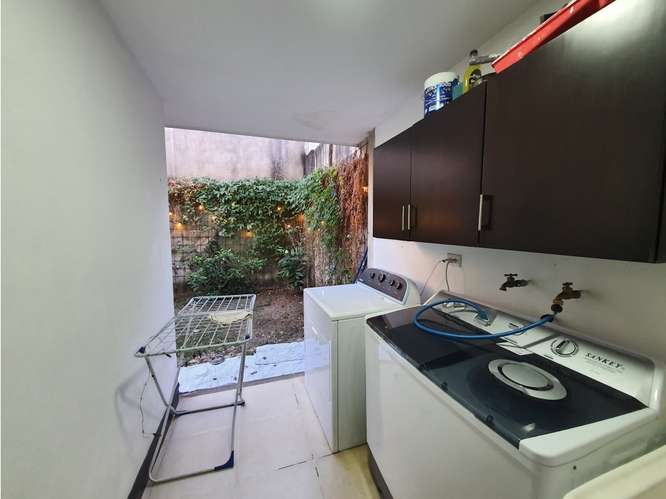 Town house familiar amueblado, Santa Ana ubicación céntrica - Imagen 8