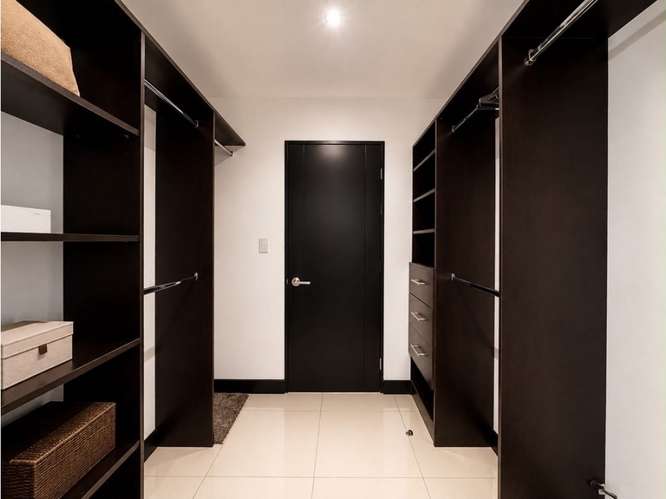 Apartamento amueblado en Montesol con acceso al jardín - Imagen 8