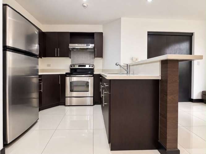 Apartamento amueblado en Montesol con acceso al jardín - Imagen 5