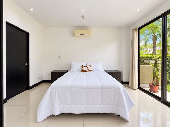 Apartamento amueblado en Montesol con acceso al jardín - Imagen 6