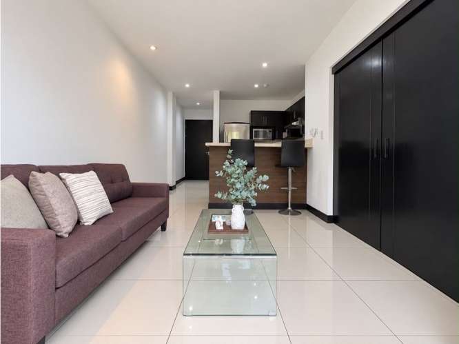 Apartamento amueblado en Montesol con acceso al jardín - Imagen 3